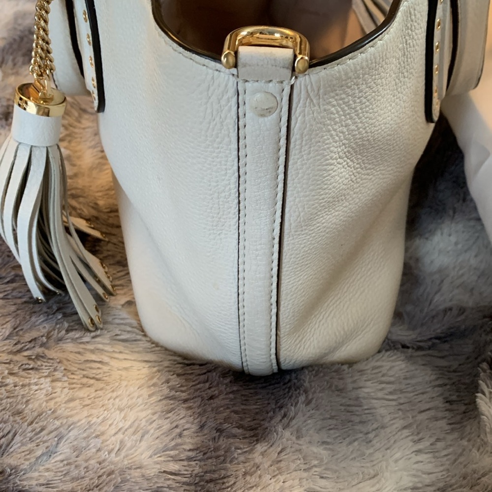 Michael Kors small white/gold hand bag - Picture 8 of 13